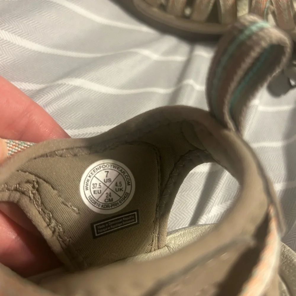 Keen Taupe Coral Women’s Whisper Waterproof Sandals - Picture 4 of 8